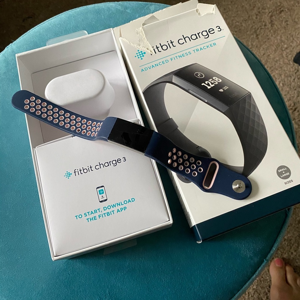 Fitbit charge3  Like New
